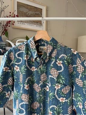 Reyn Spooner Blue Pineapple & Floral Short-Sleeve Button-Up Shirt